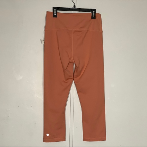 ZELLA Studio Lite Crop Leggings in Orange - Picture 5 of 11